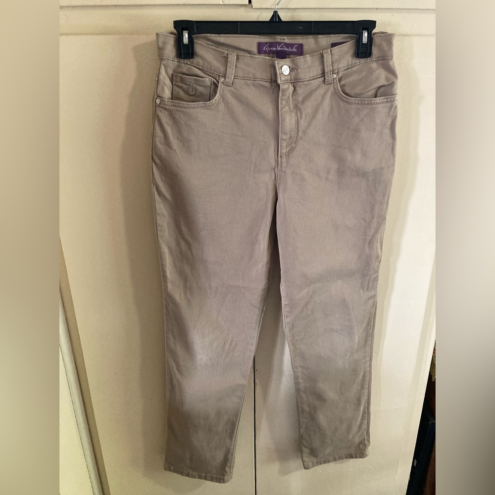 Gloria Vanderbilt Straight-Leg Jeans in Taupe